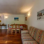 Apartman Le Ginestre - Relax E Vista Montagna - Cour 0248 *