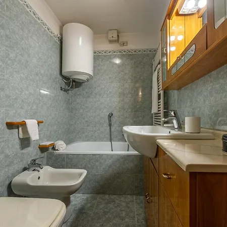 Le Ginestre - Relax E Vista Montagna - Cour 0248 * Courmayeur